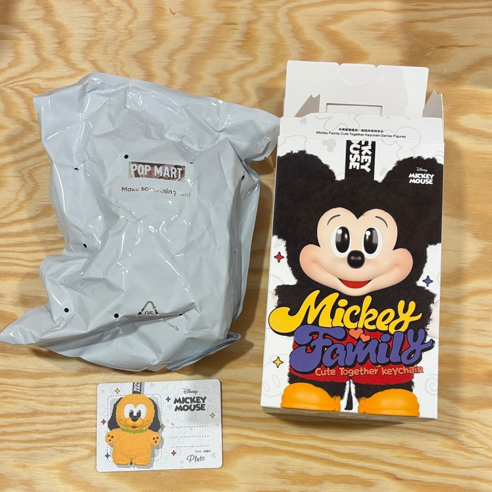 POP MART Mickey Family- PLUTO